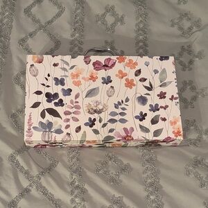 Art Set and Carrying Case